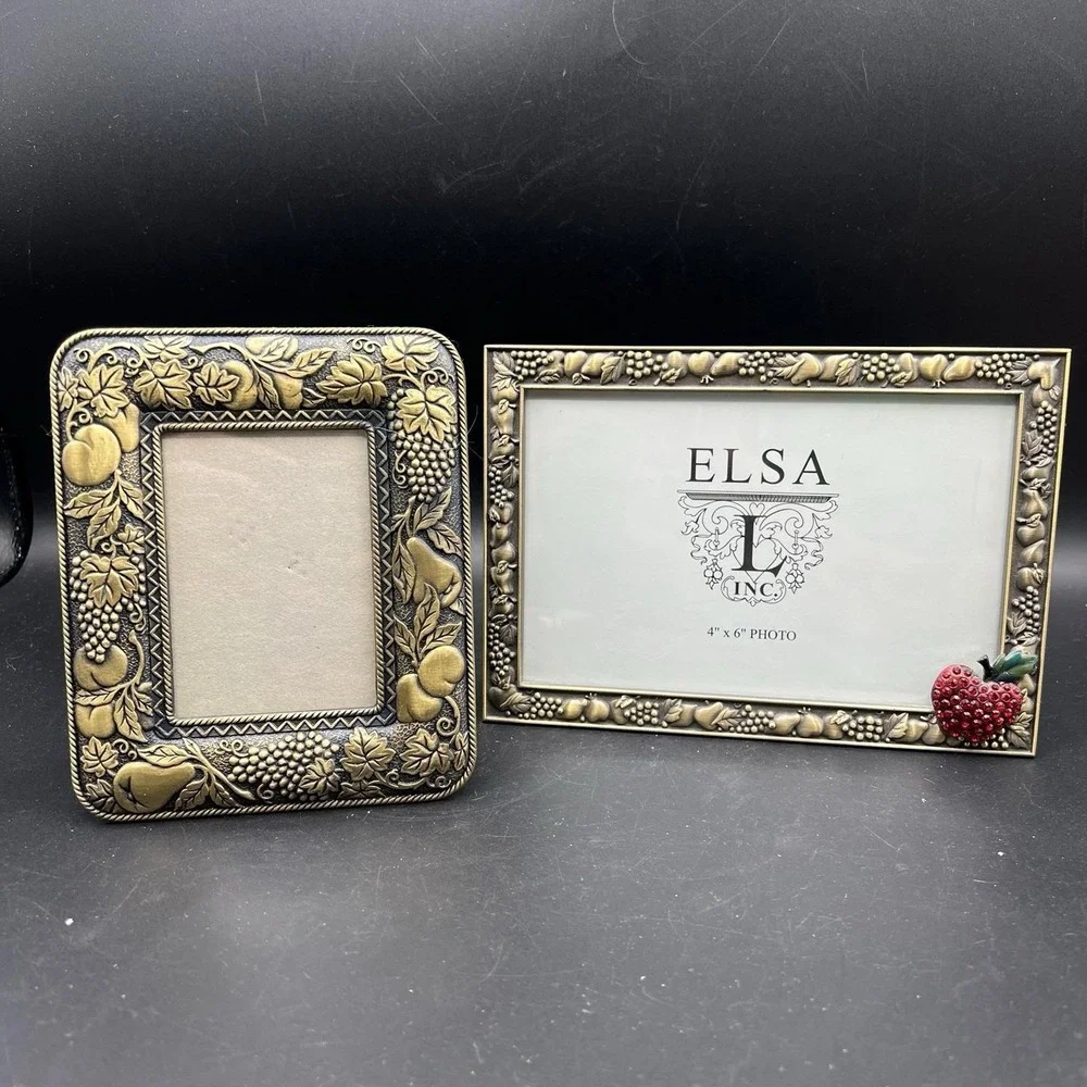 Elsa & Hallmark Embossed Fruit Grapevine Pears Peaches Red Apple Heavy Set Of 2